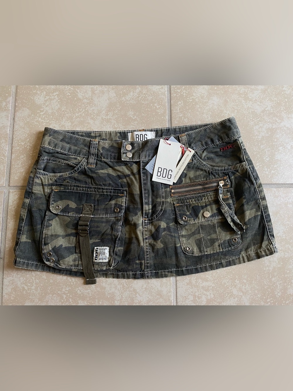 NWT Urban outfitters BDG camo carpenter y2k style mini skirt - Picture 1 of 6